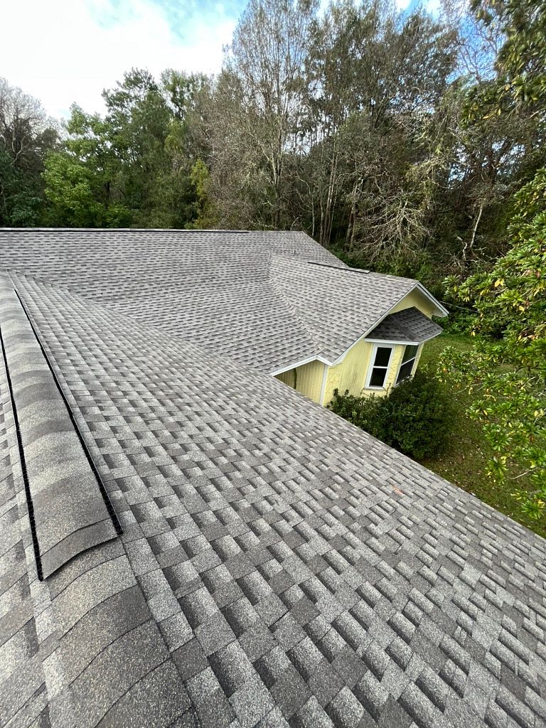 Pewter Gray GAF Timberline HDZ architectural shingle roof installed on a home in Ebro, Florida