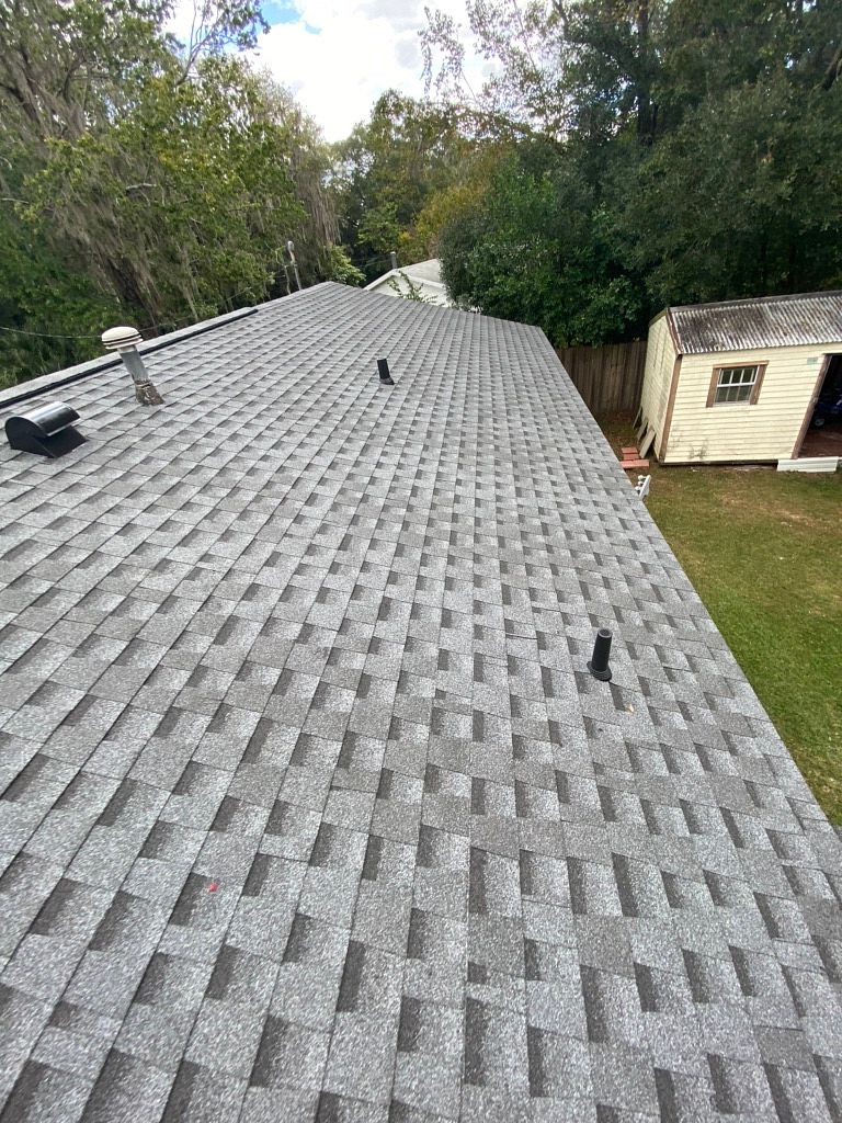 Pewter Gray GAF Timberline HDZ architectural shingle roof installed on a home in Keystone Heights, Florida
