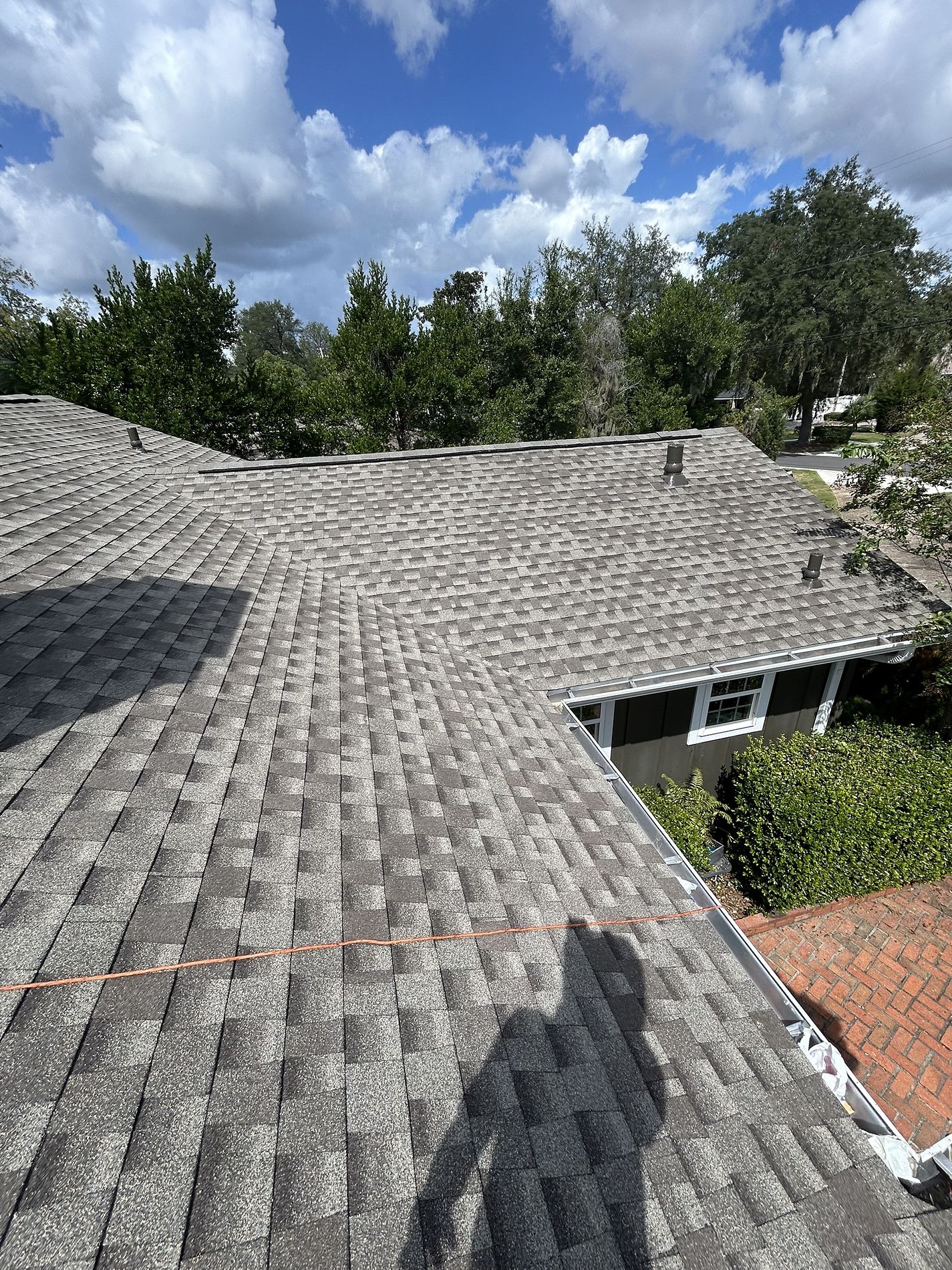 Weathered Wood GAF Timberline HDZ architectural shingle roof installed on a home in Bristol, Florida