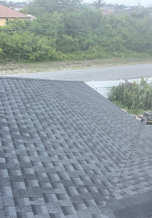 Charcoal GAF Timberline HDZ architectural shingle roof installed on a home in Vero Beach, Florida