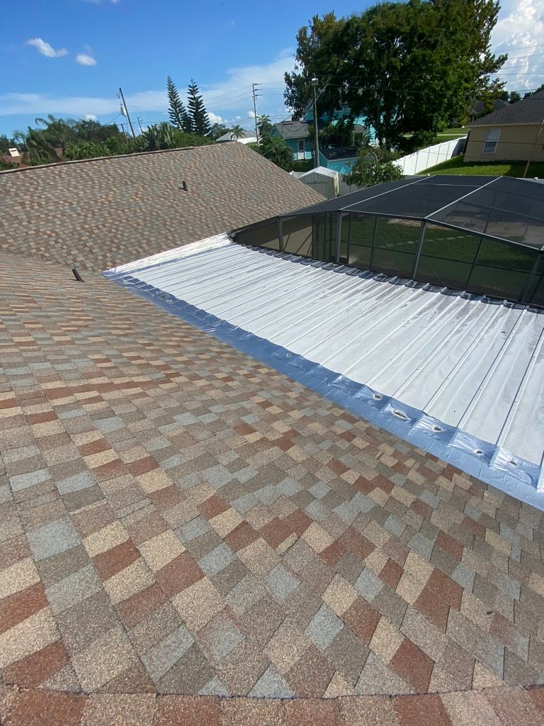 Golden Harvest GAF Timberline HDZ architectural shingle roof installed on a home in Deltona, Florida